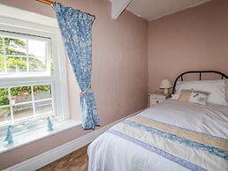 Trevalba Cottage