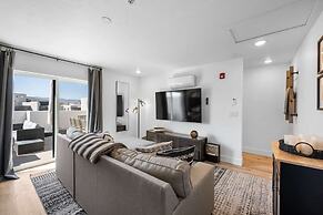 Breakaway at Desert Color #91 by RedAwning