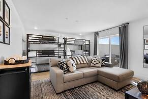 Breakaway at Desert Color #91 by RedAwning