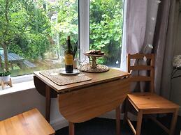 Private Studio Flat Great Location in Manchester