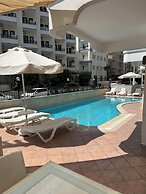 Christina Apart Otel