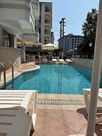 Christina Apart Otel