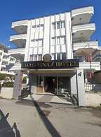 Christina Apart Otel