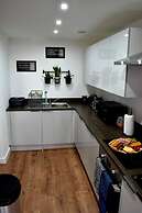 Remarkable 2-bed Apartment in Leafy Sefton Park