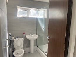 Beautiful one bed Apartment in Cardiff Good Links