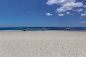 Beach Style Condo Includes Google Mini Home And Beach Access 2 Bedroom