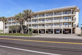Beach Style Condo Includes Google Mini Home And Beach Access 2 Bedroom