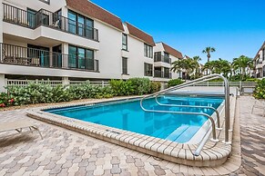 Waters Edge 104s 2 Bedroom Condo by RedAwning