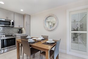 Waters Edge 104s 2 Bedroom Condo by RedAwning