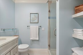 Waters Edge 104s 2 Bedroom Condo by RedAwning