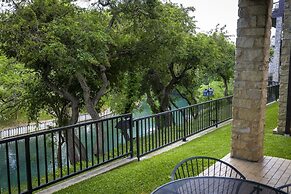 River Bend Cw C109 3 Bedroom Condo by RedAwning