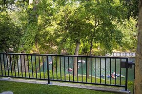 River Bend Cw C109 3 Bedroom Condo by RedAwning