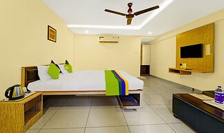 Treebo Surya Comforts, 200 Mtrs From Kolhapur Railway Station
