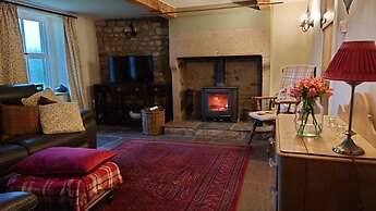Inviting 1-bed Cottage in Preston