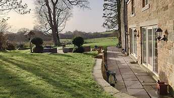 Inviting 1-bed Cottage in Preston