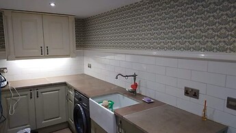 Inviting 1-bed Cottage in Preston