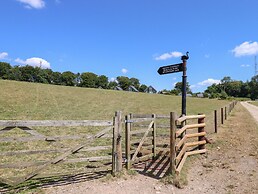 Swandown, 3 Blackdown