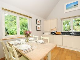 Swandown, 3 Blackdown