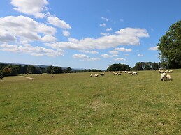 Swandown, 3 Blackdown