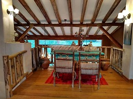 Inviting 10-bed Villa in Urubamba, Cusco, Peru