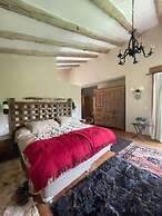 Inviting 10-bed Villa in Urubamba, Cusco, Peru