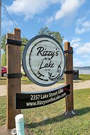 Rizzy's on the Lake