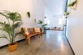 Juliette Hostel for Women Only