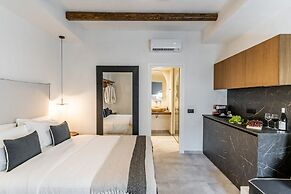 Amer Suites Fira