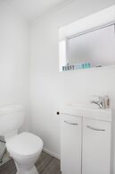 Bright 3-Bedroom Unit - WiFi & Parking