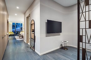 Suites at SLS LUX Brickell managed by CE