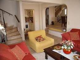 Ioannas House in Nisaki