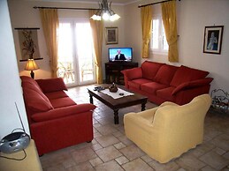 Ioannas House in Nisaki