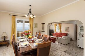 Ioannas House in Nisaki