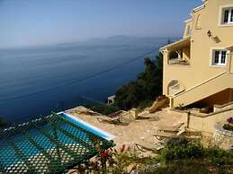 Ioannas House in Nisaki