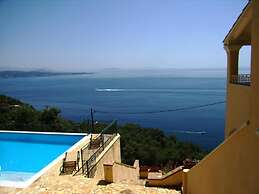 Ioannas House in Nisaki