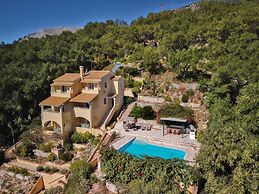 Ioannas House in Nisaki