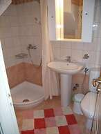 Ioannas House in Nisaki