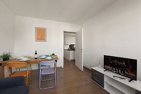 Santi Apartment Few Min From Lake