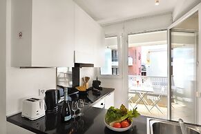 Santi Apartment Few Min From Lake