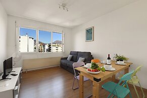 Santi Apartment Few Min From Lake