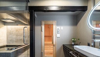 Sansuikyo Machiya House