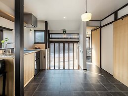 Sansuikyo Machiya House