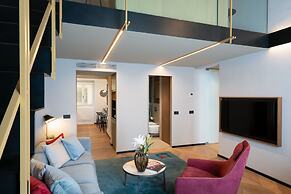 Arts & Crafts Apartments