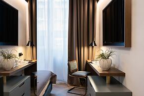 Arts & Crafts Apartments