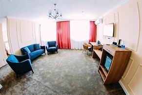 Osh Grand Hotel CHAVO