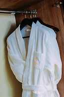 Osh Grand Hotel CHAVO