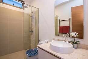 Trendy 4BR Villa Kari in KA Villas Rawai