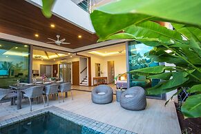 Trendy 4BR Villa Kari in KA Villas Rawai
