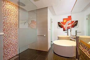 Chic and Modern 3BR Pool Villa Kloua