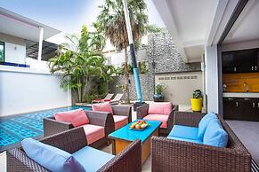 Chic and Modern 3BR Pool Villa Kloua